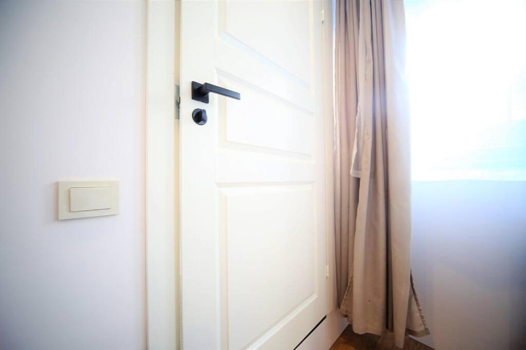 Two Bedroom / Old Town With Private Terrace Рига Экстерьер фото